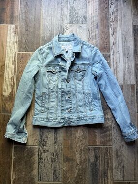 Old Navy Light Blue Denim Jacket - Classic Button-Front